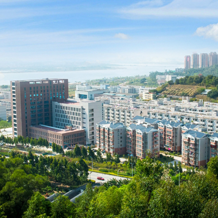 述泰时钟-为福建农林大学金山学院提供同步时间服务