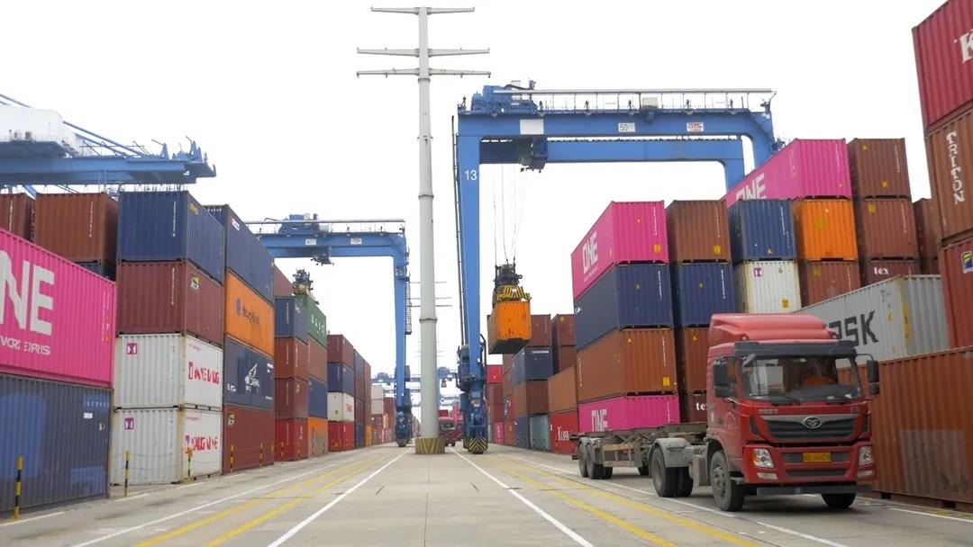 北斗加持，深圳妈湾港区加速智能化建设