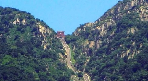 北斗系统服务智慧泰山建设3.jpg 北斗系统服务智慧泰山建设3.jpg