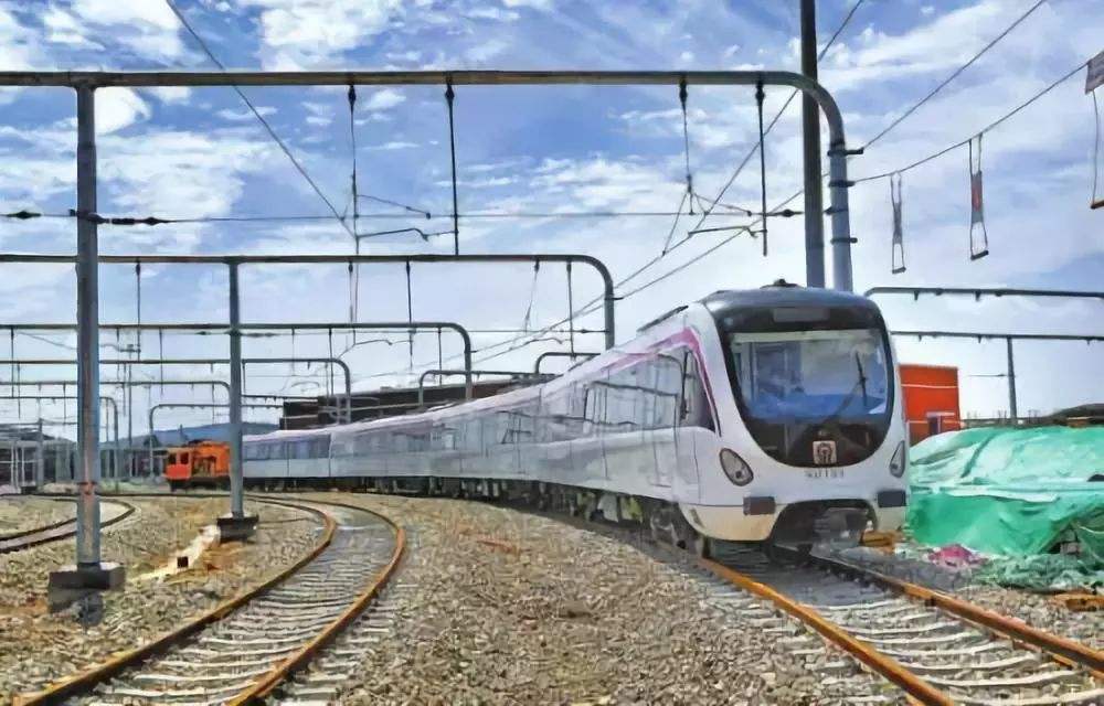 简述轨道交通的同步时钟系统特点